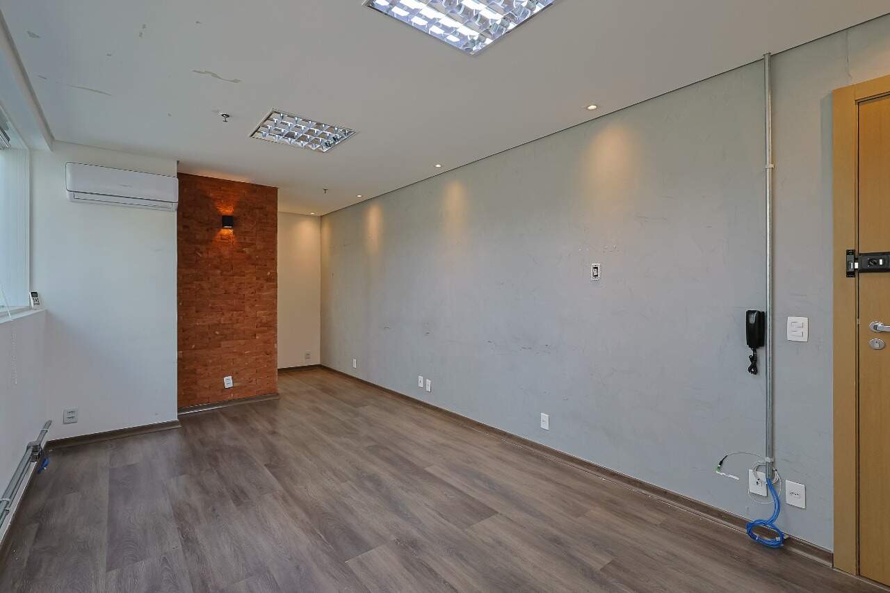 Sala para aluguel no Vila da Serra: 