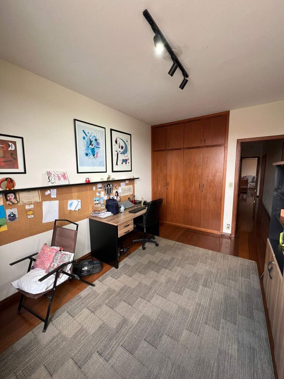 Casa à venda no Roberto Belisário: 