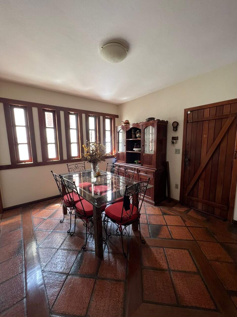 Casa à venda no Roberto Belisário: 