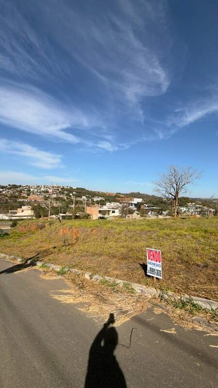 Lote à venda no Vitoria Tenis Residence: 
