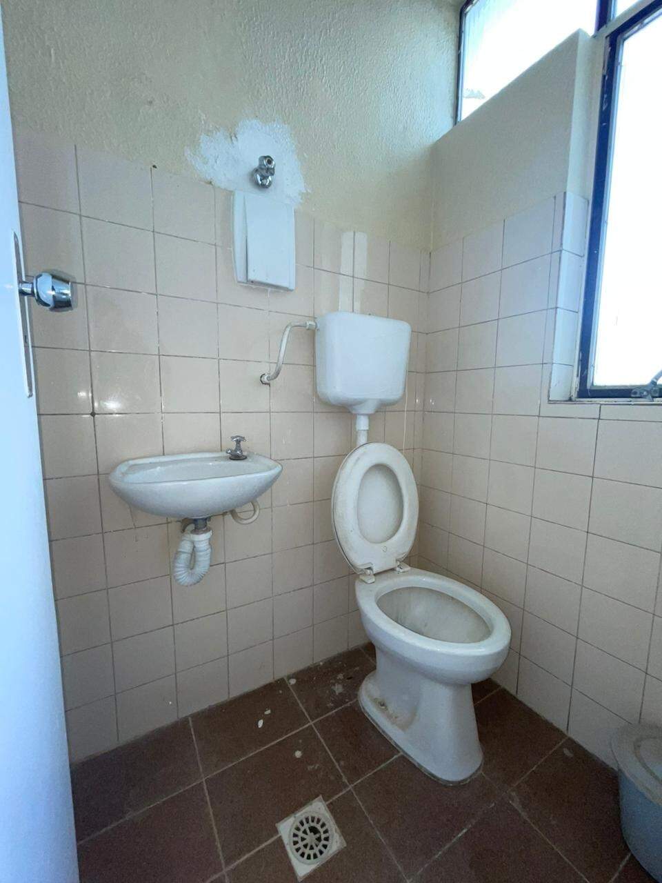 Sala à venda no Centro: 
