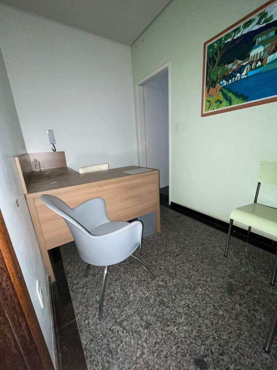 Sala à venda no Centro: 