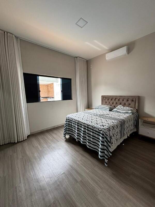 Casa à venda no Vitoria Tenis Residence: 