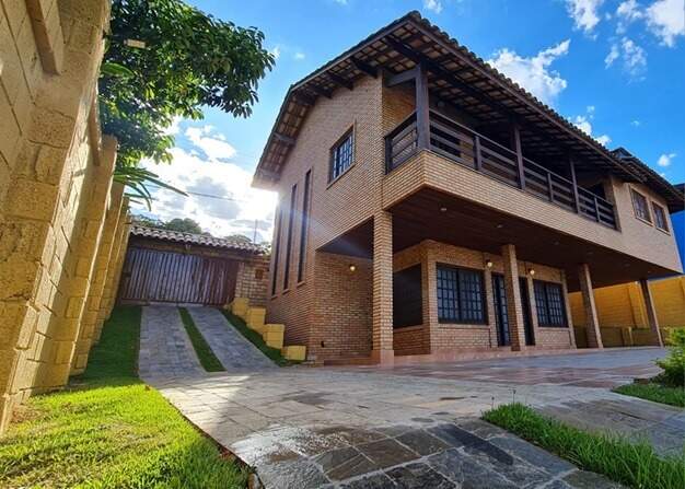 Casa à venda no Maria de Lourdes: 