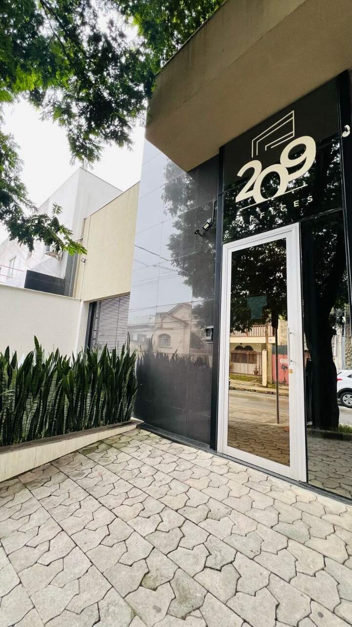 Sala à venda no Centro: 