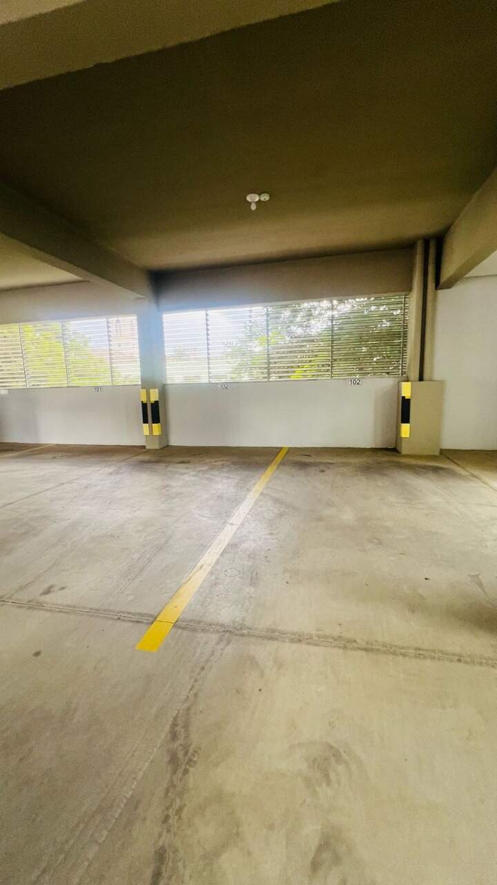 Sala à venda no Centro: 
