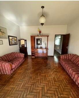 Casa à venda no Centro: 