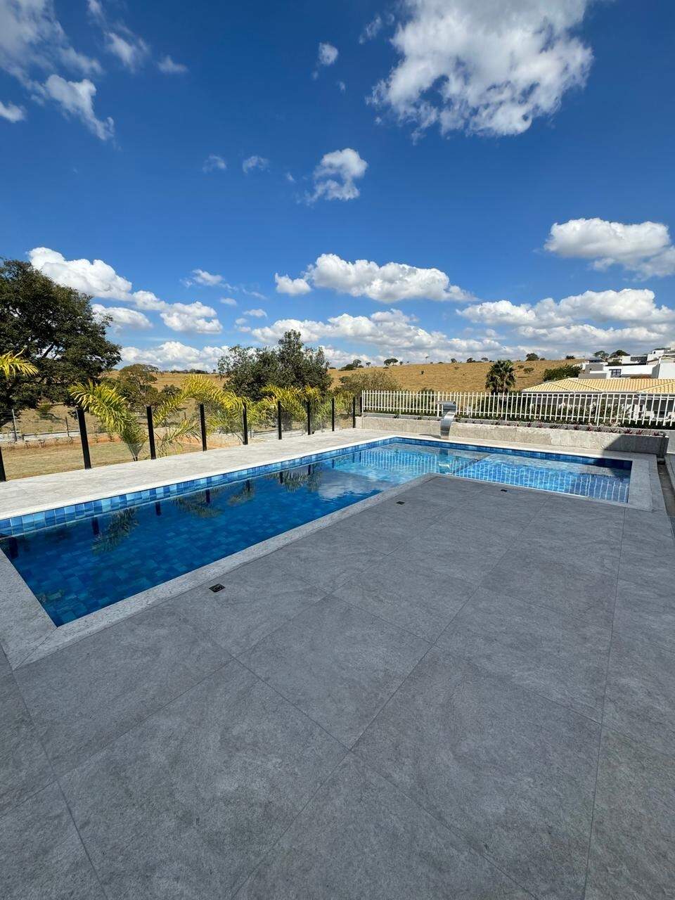 Casa à venda no Condomínio Gran Royalle: 