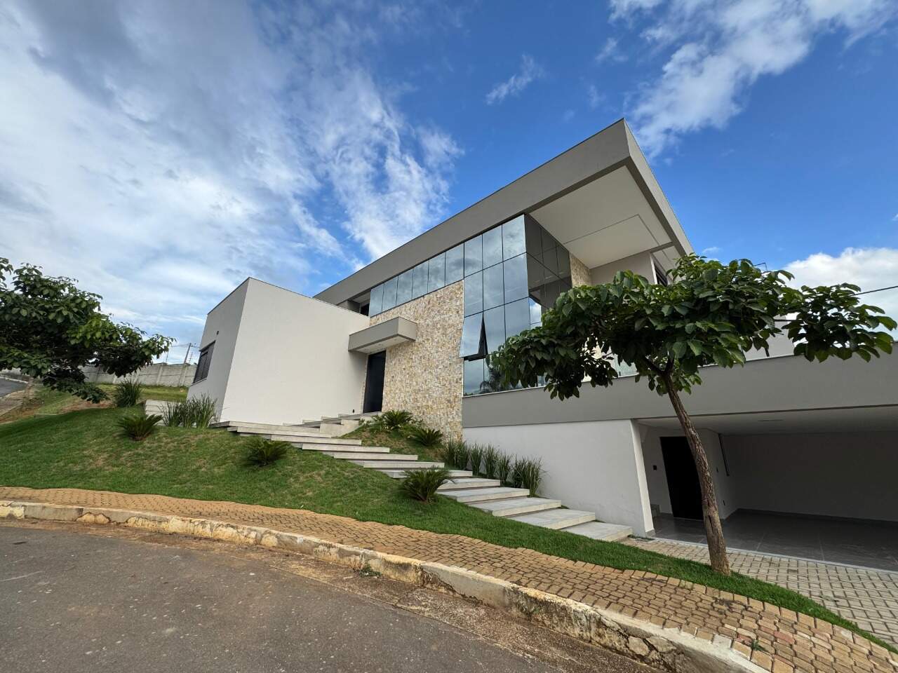 Casa à venda no Condomínio Gran Royalle: 