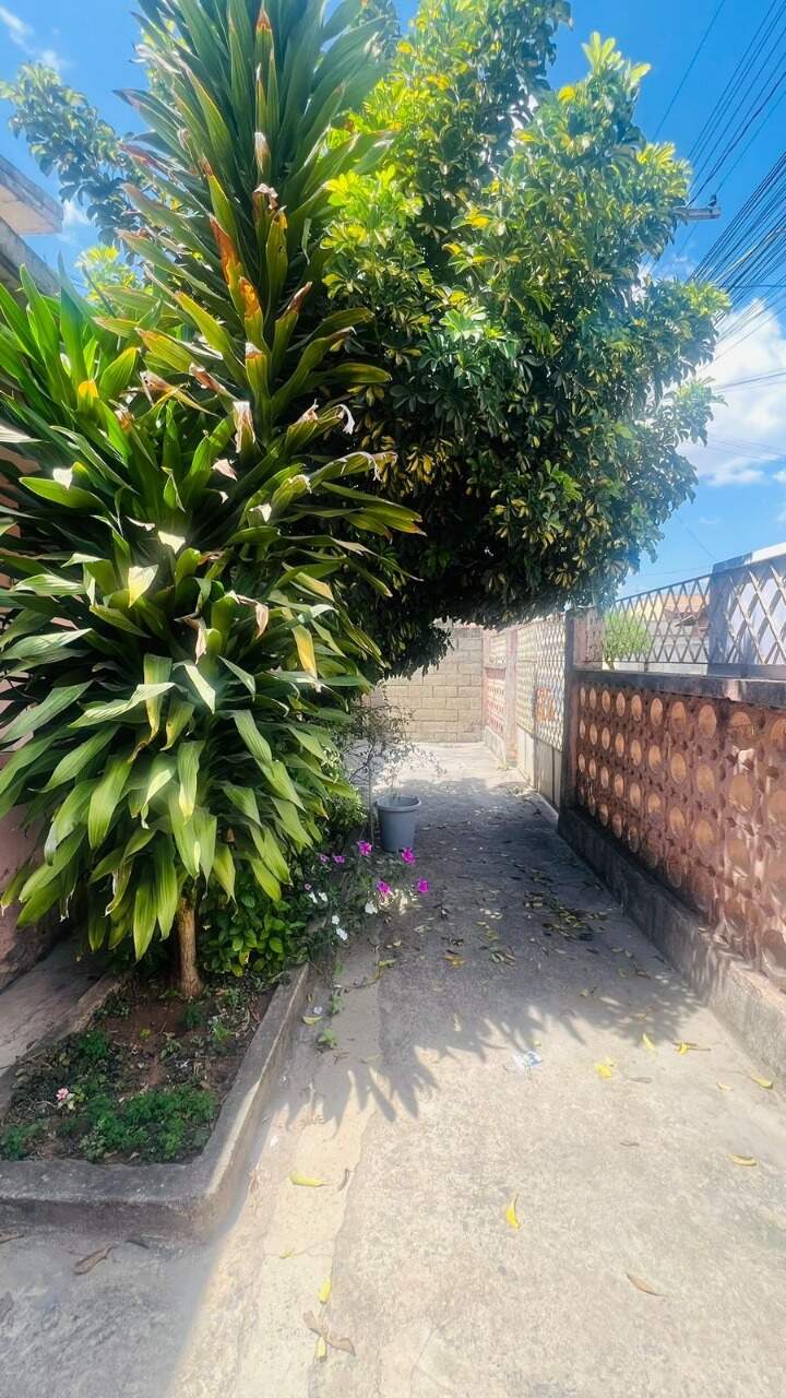 Casa à venda no Centro: 