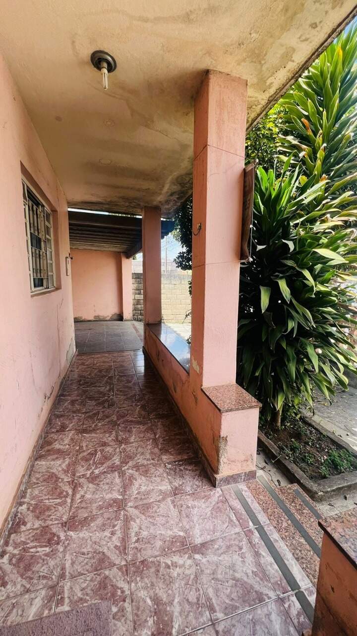 Casa à venda no Centro: 
