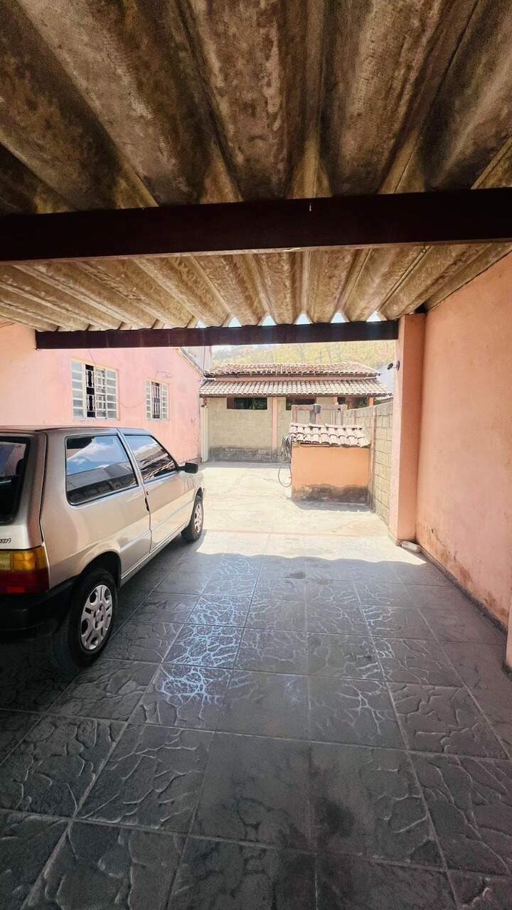 Casa à venda no Centro: 