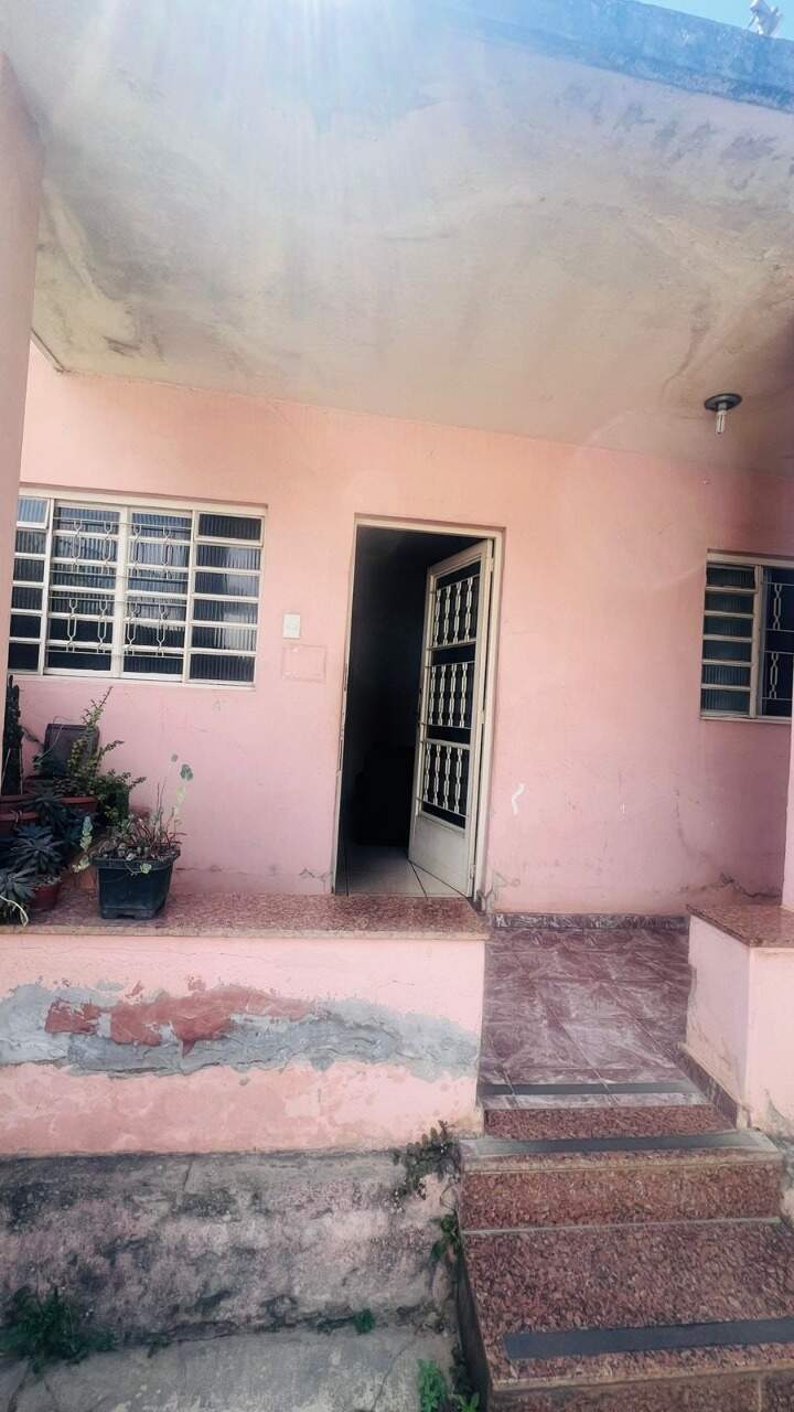 Casa à venda no Centro: 