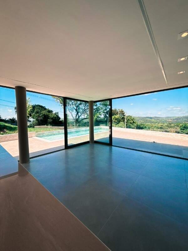 Casa à venda no Condomínio Gran Royalle: 