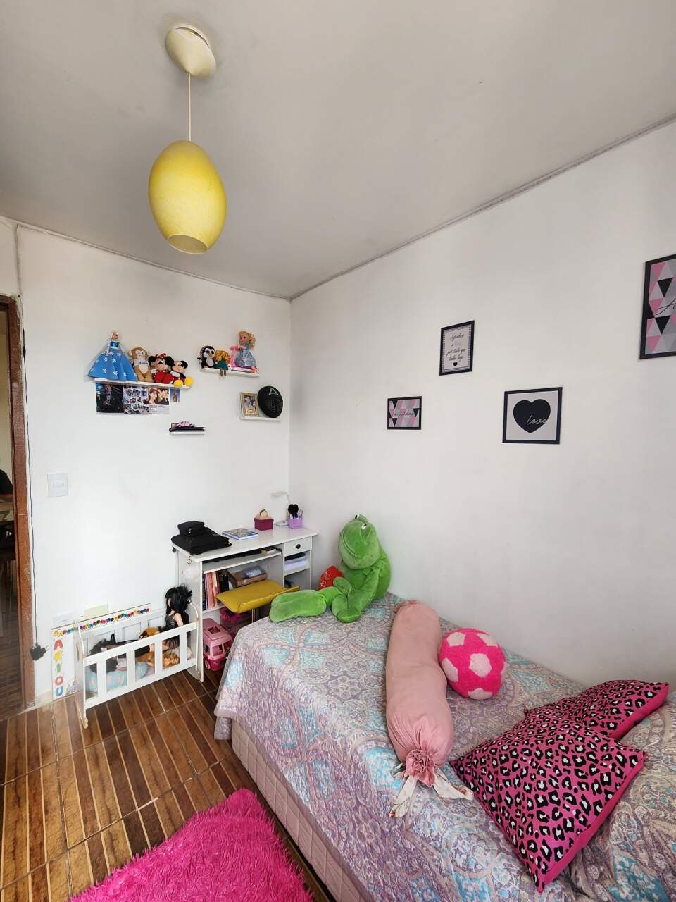 Apartamento à venda no Felipe Cláudio: 