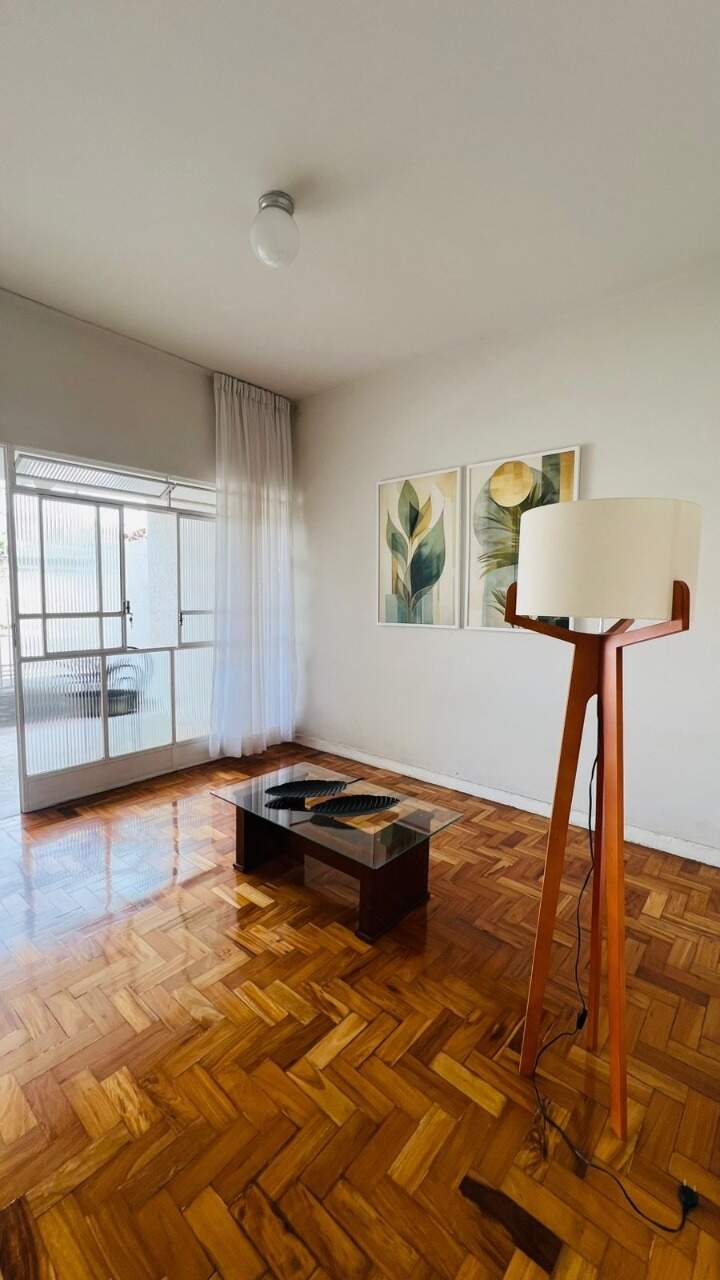 Casa à venda no Centro: 