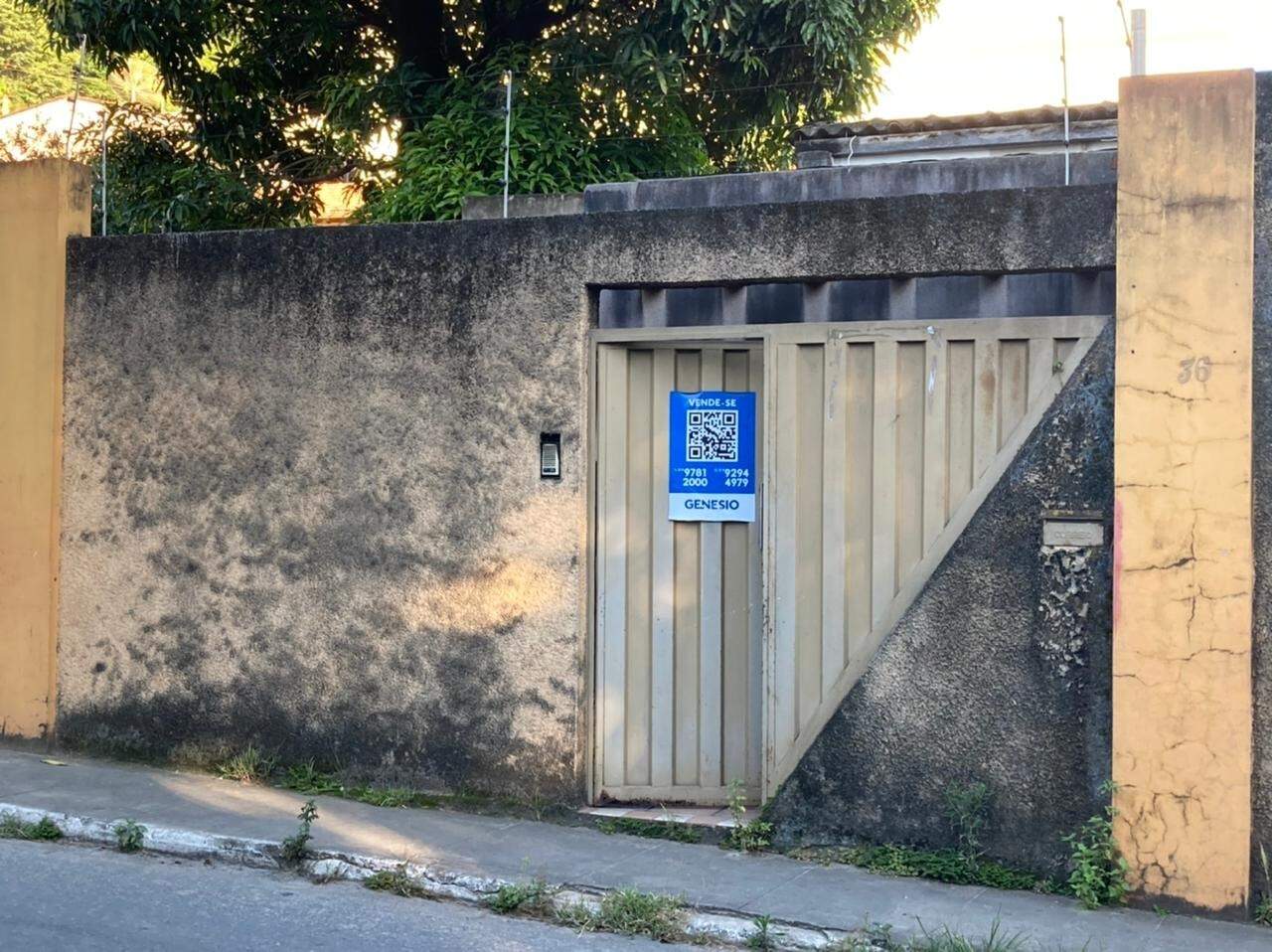 Casa à venda no Magalhães: 