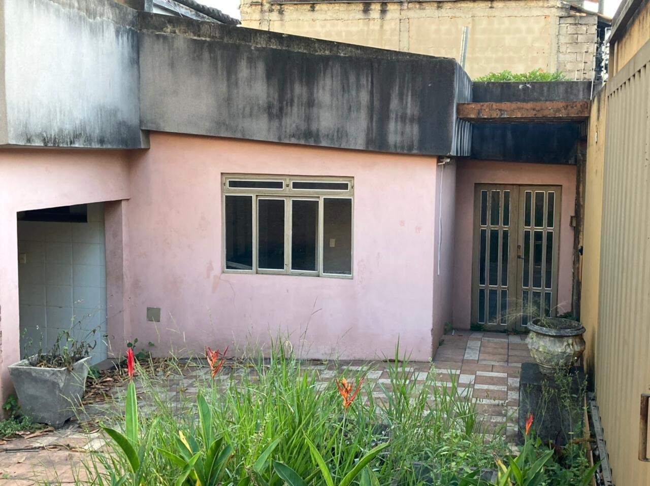 Casa à venda no Magalhães: 