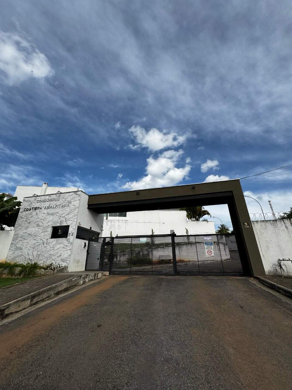Casa à venda no Campinho: 