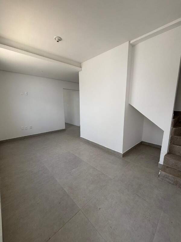 Casa à venda no Agenor Teixeira: 