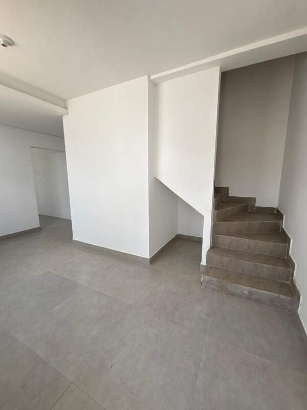 Casa à venda no Agenor Teixeira: 
