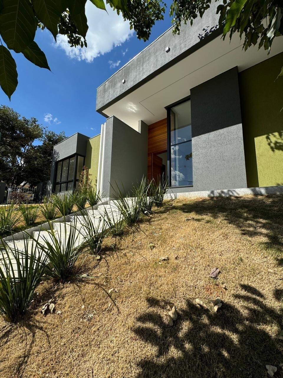 Casa à venda no Condomínio Gran Royalle: 