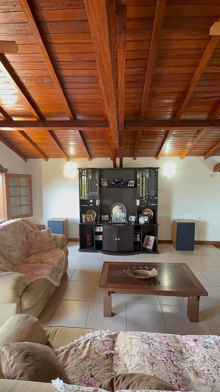 Casa à venda no Agenor Teixeira: 