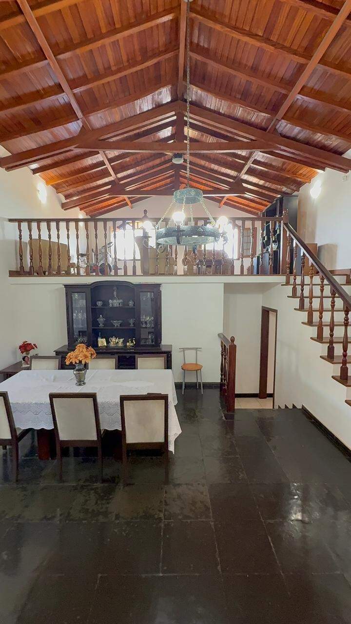 Casa à venda no Agenor Teixeira: 