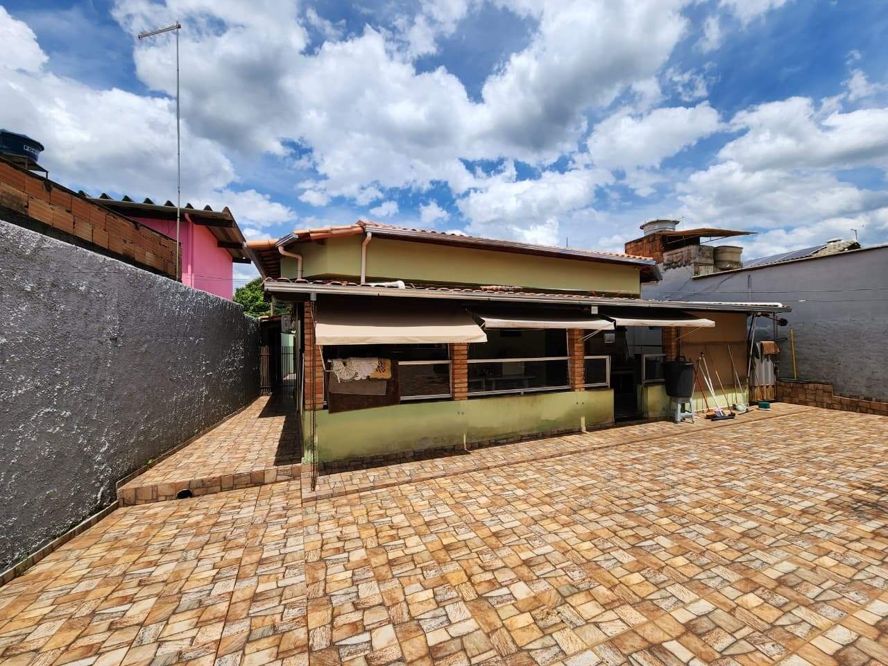 Casa à venda no Santo Antonio da Barra: 