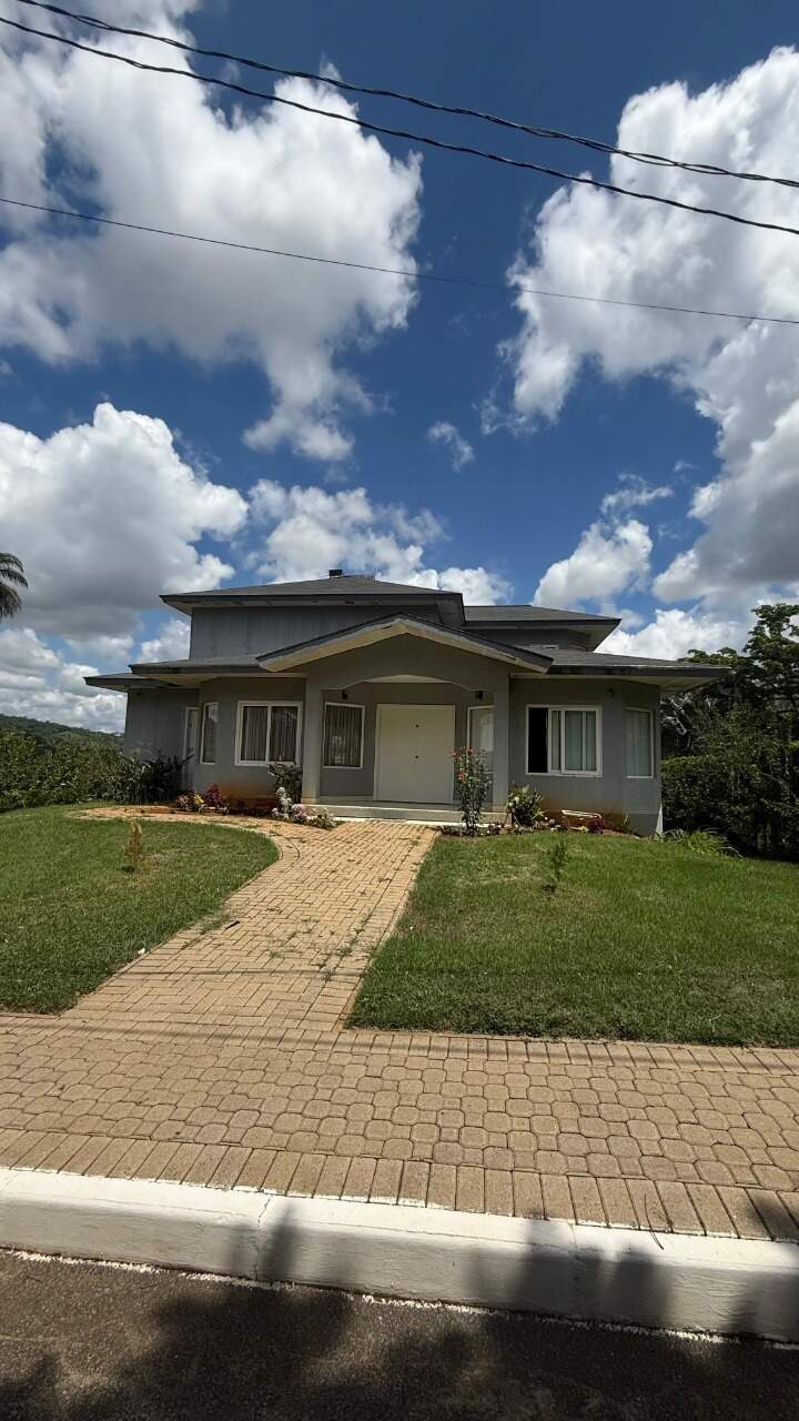 Casa à venda no Condomínio Gran Royalle: 