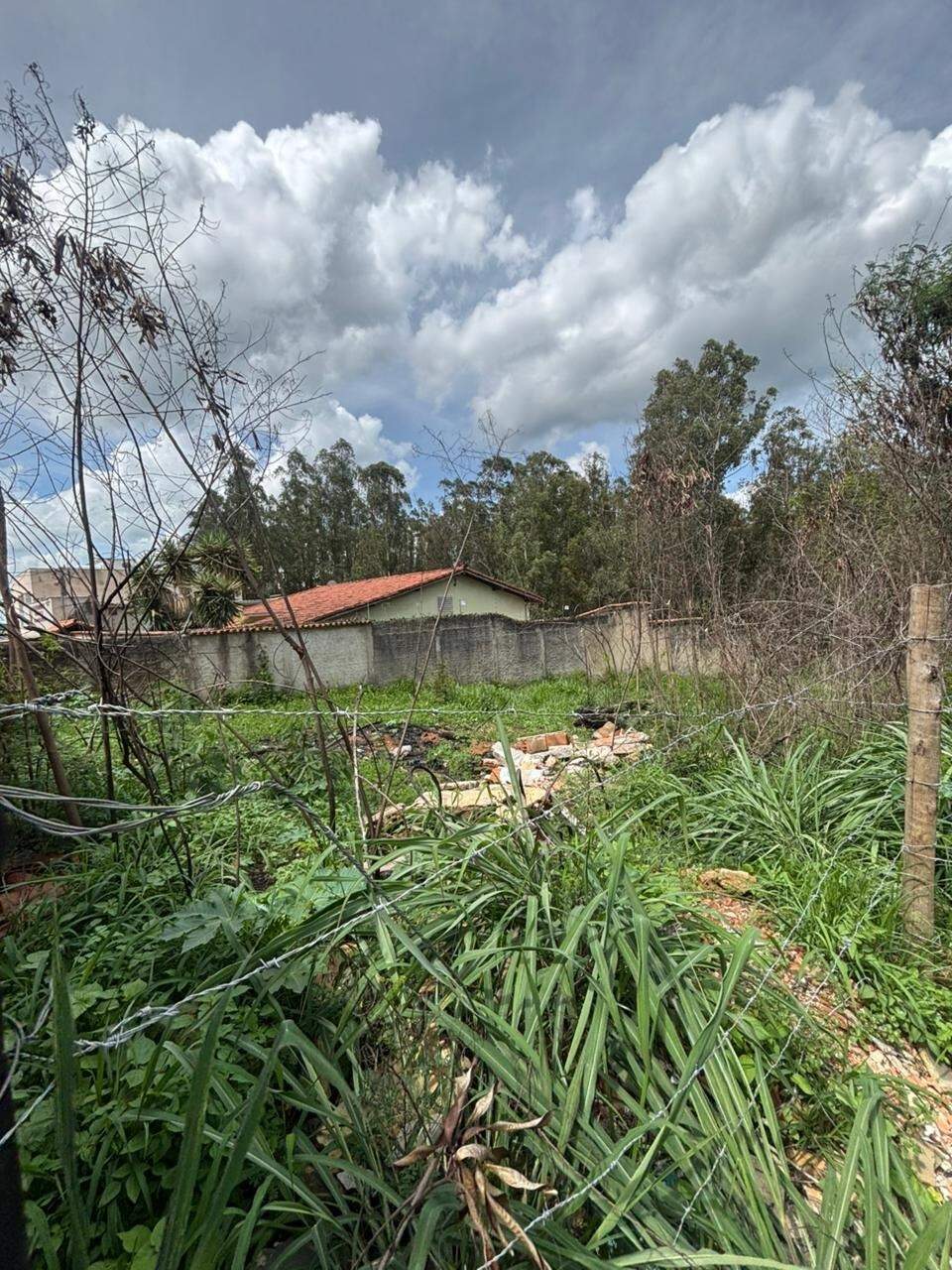 Lote à venda no Felipe Cláudio: 