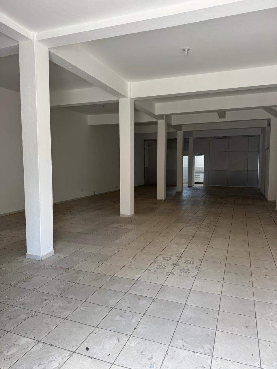 Loja para aluguel no Centro: 