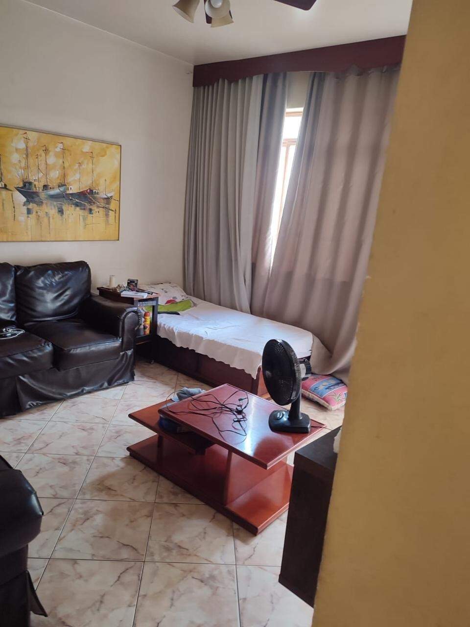 Casa à venda no Centro: 