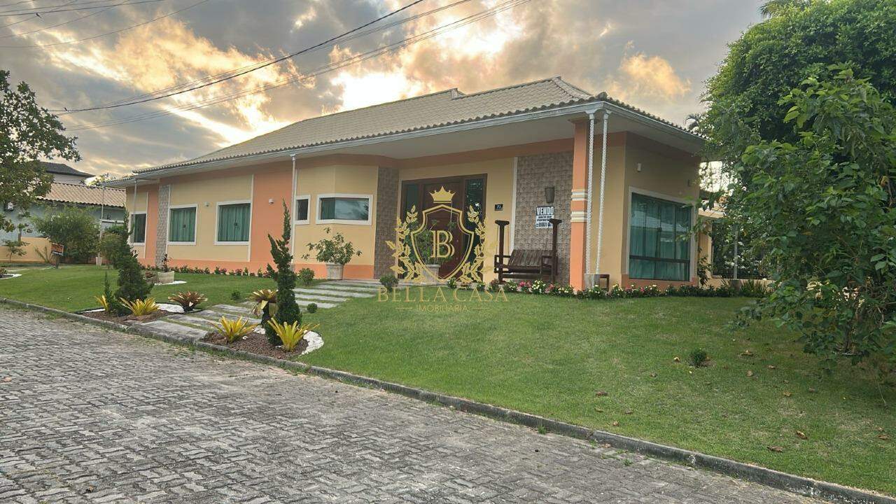 Casa em condomínio à venda no Bananeiras: 