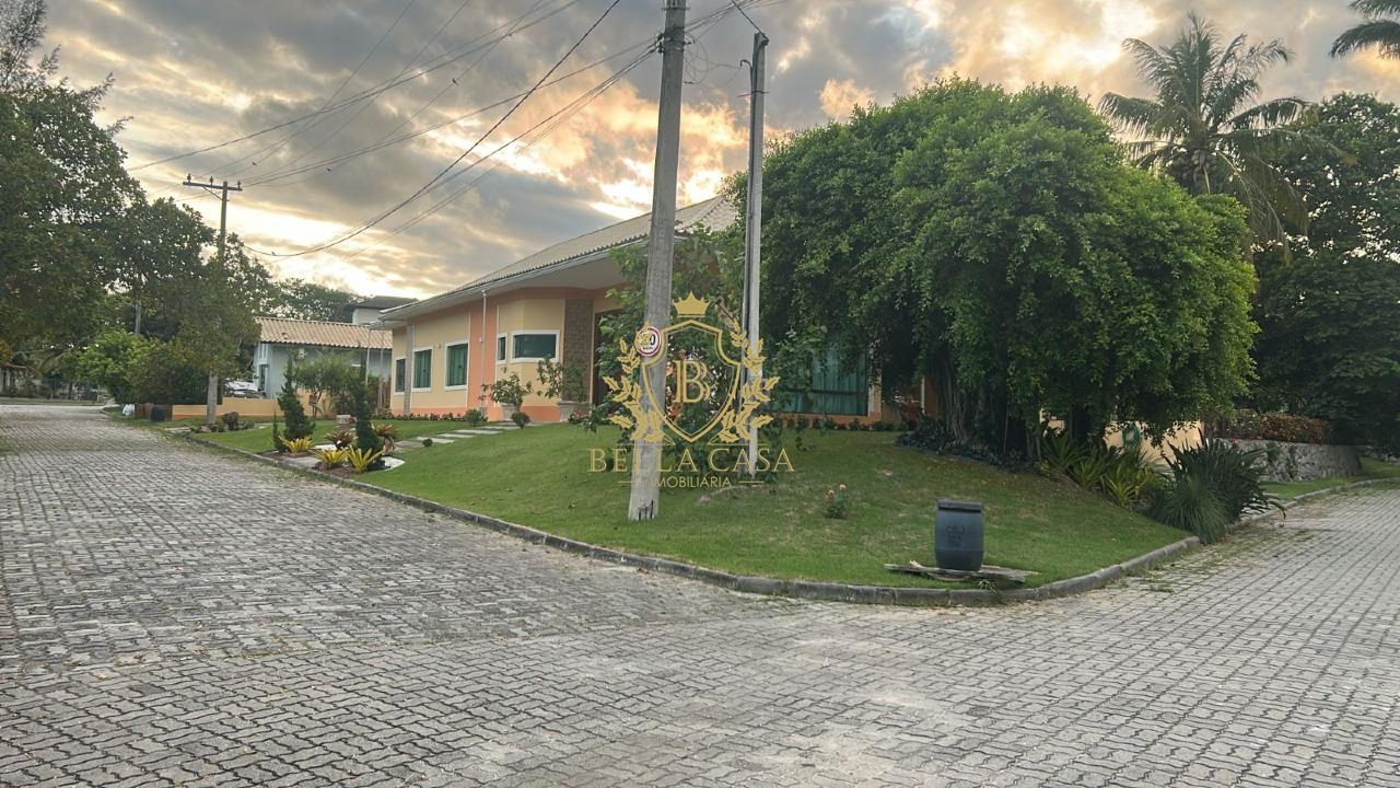 Casa em condomínio à venda no Bananeiras: 
