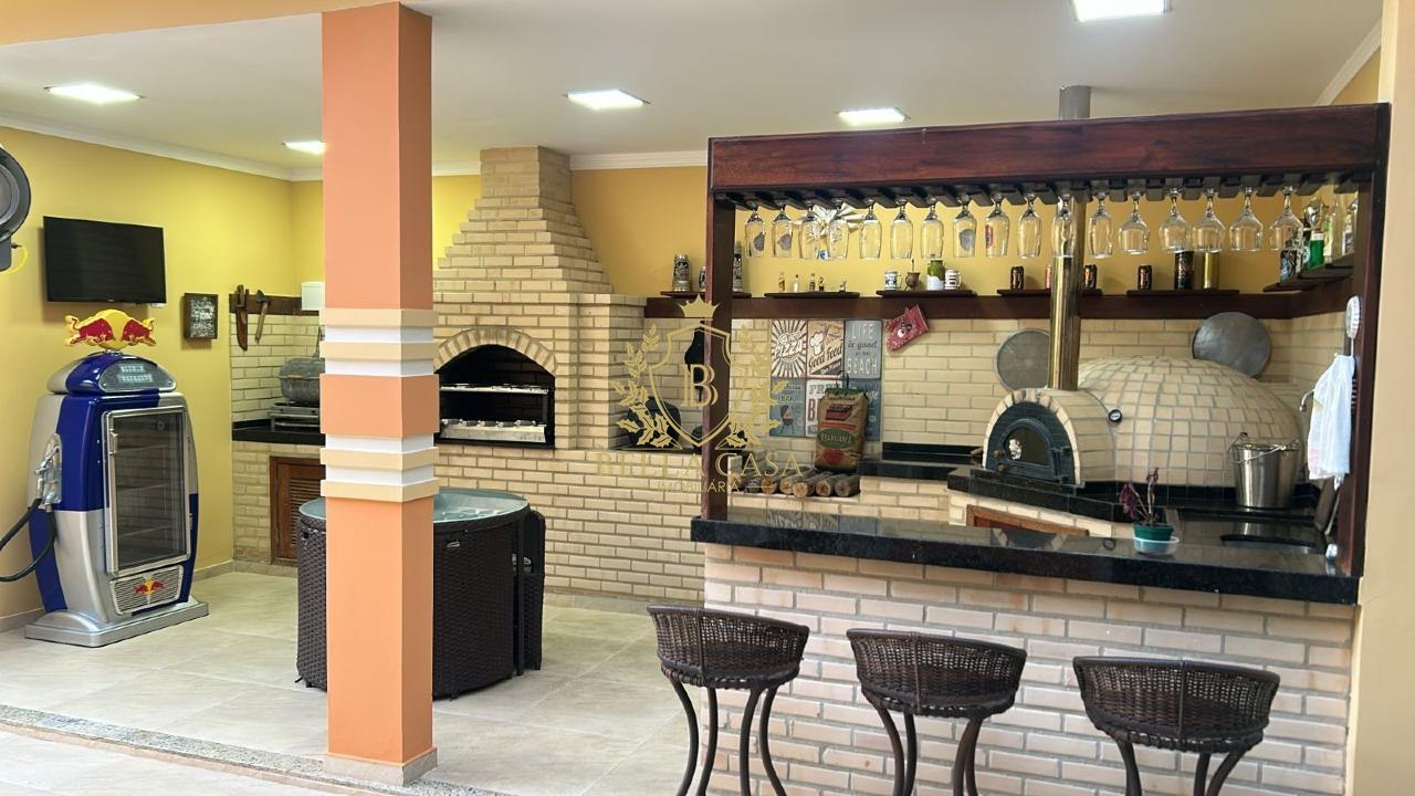 Casa em condomínio à venda no Bananeiras: 