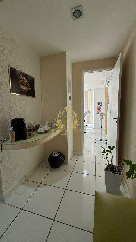 Sala comercial à venda no Centro: 