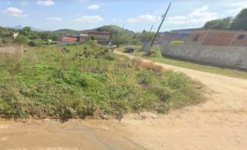 Terreno à venda no Três Vendas: 