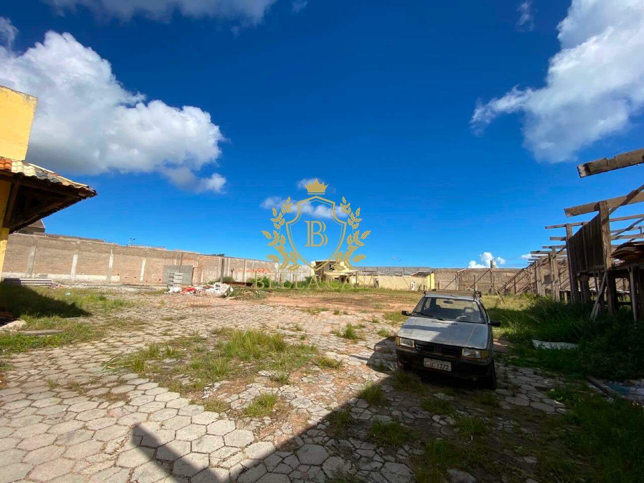 Casa comercial para aluguel no Célula Mater: 