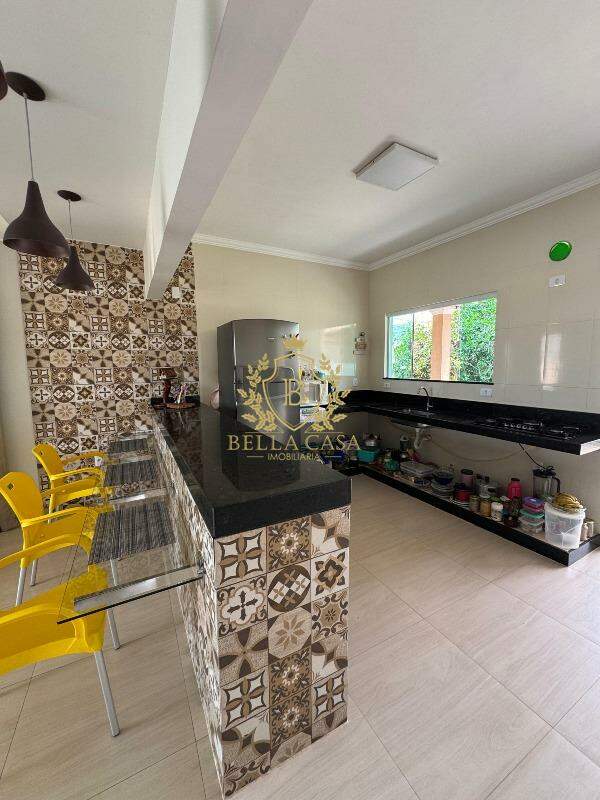 Casa em condomínio à venda no Fazendinha: 