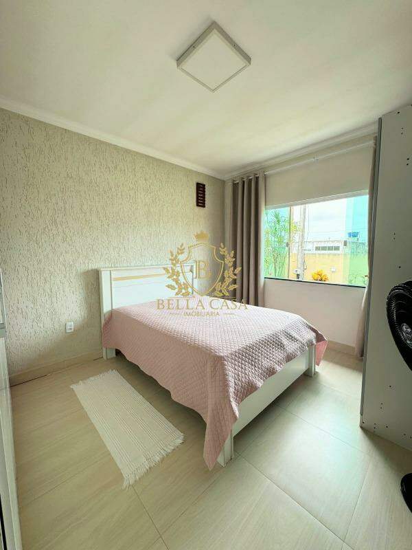 Casa em condomínio à venda no Fazendinha: 