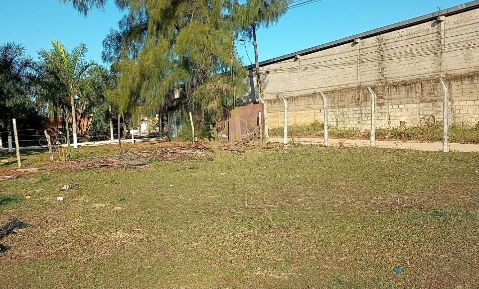 Terreno à venda no Clube dos Engenheiros: 