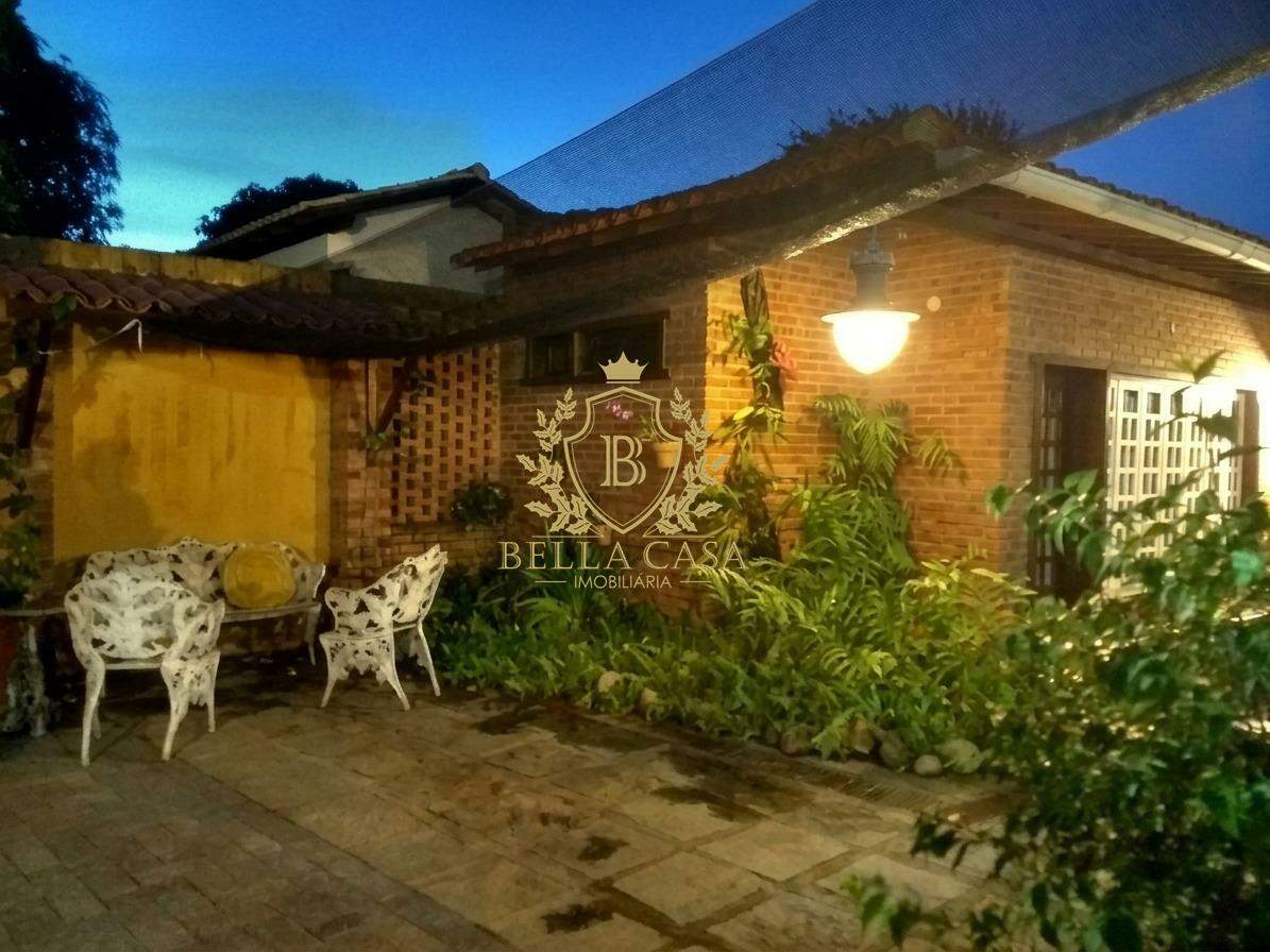 Casa à venda no Centro: 