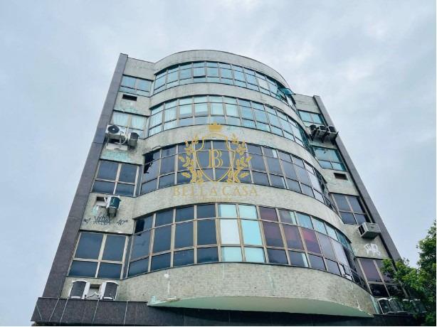 Sala à venda no Centro: 