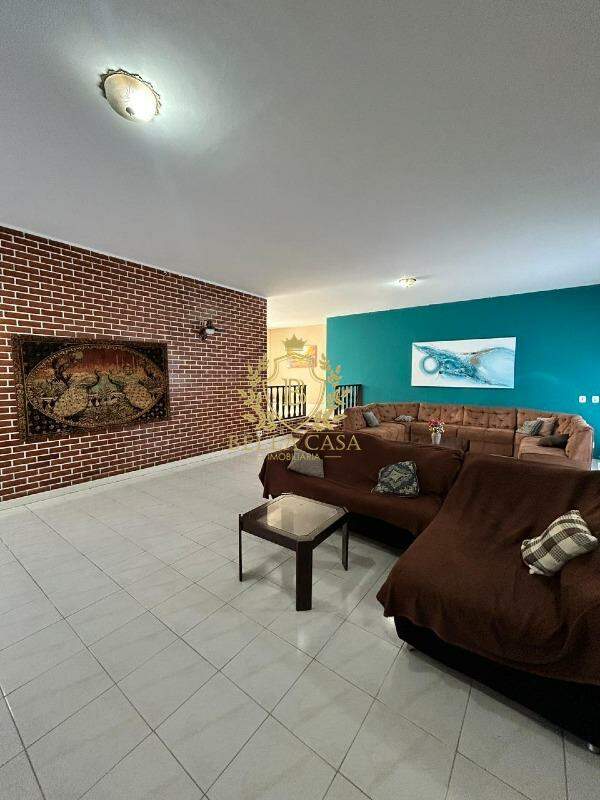 Casa à venda no Coqueiral: 