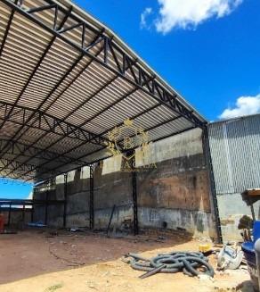 Galpão para aluguel no Coqueiral: 