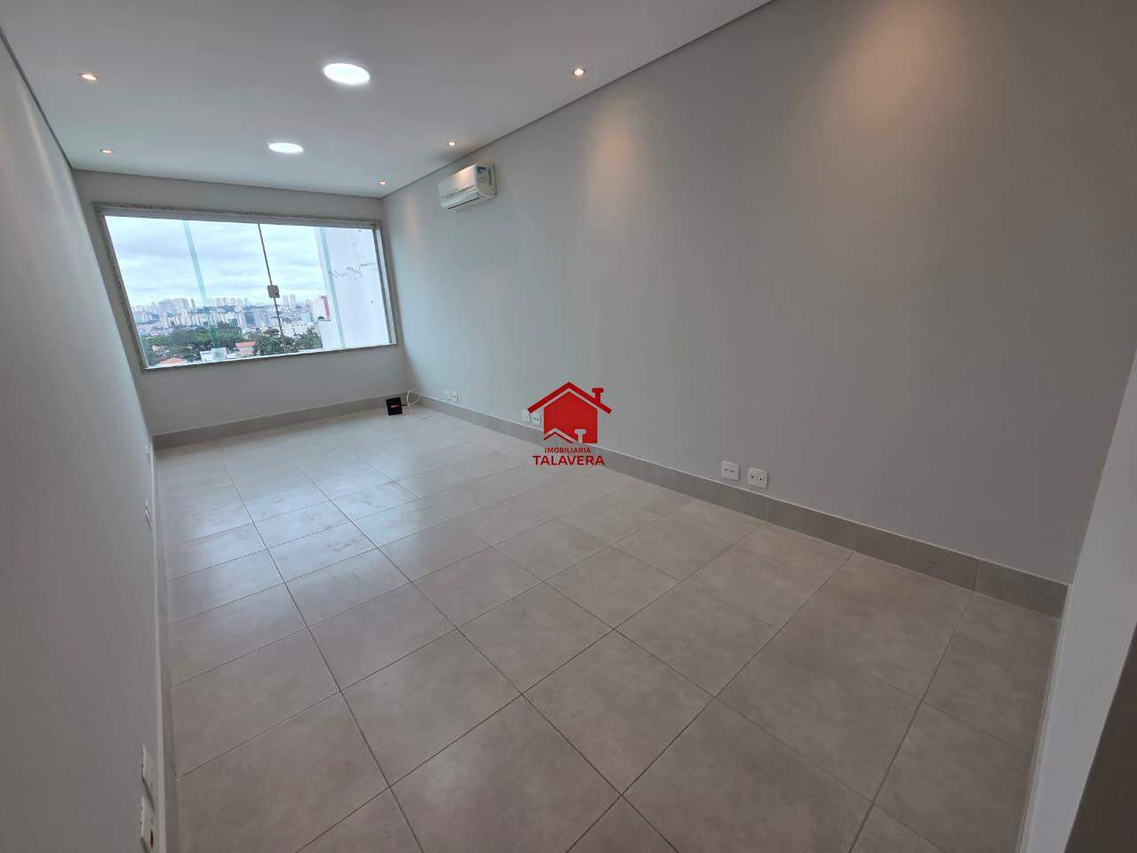 Sala para aluguel no Osvaldo Cruz: 