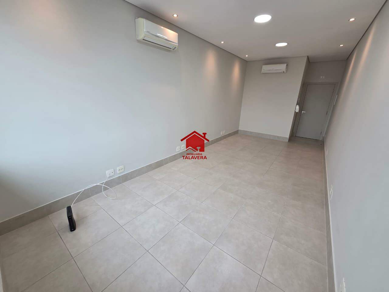 Sala para aluguel no Osvaldo Cruz: 