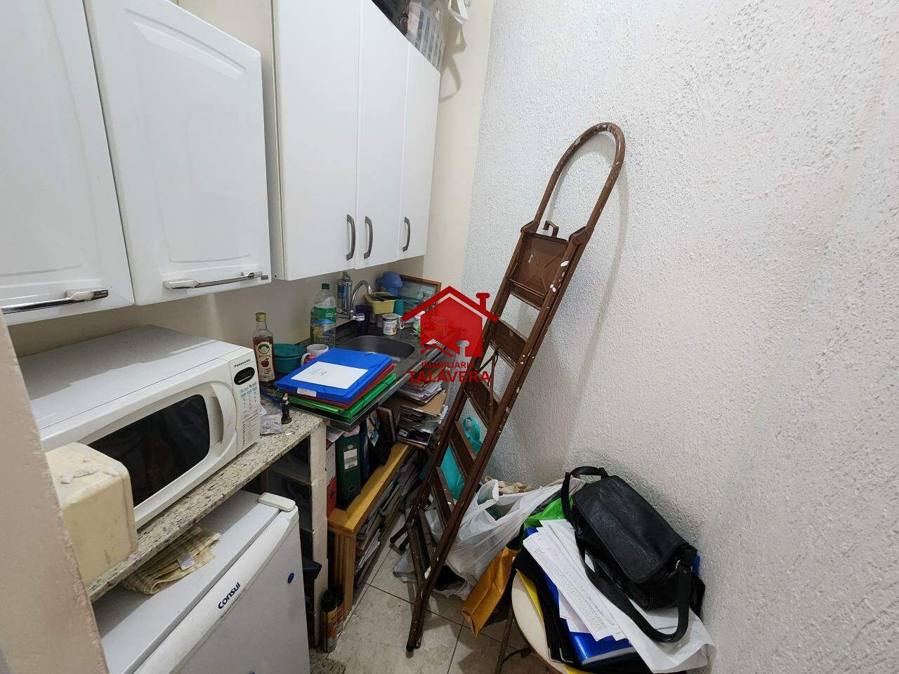 Sala à venda no Centro: 
