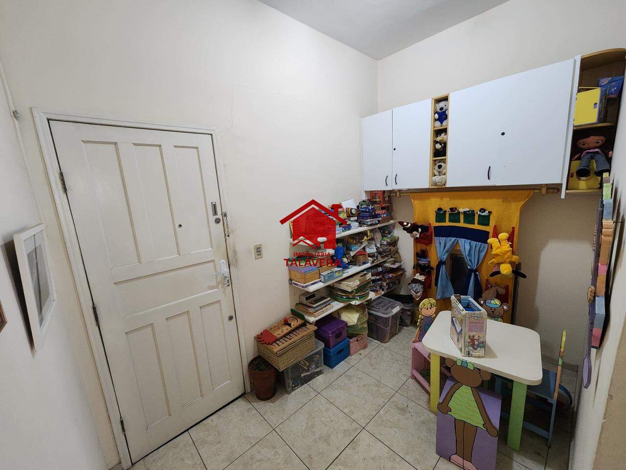 Sala à venda no Centro: 